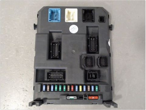BOITIER GESTION HABITACLE PEUGEOT 207