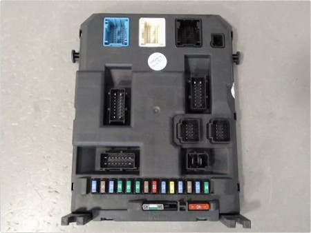 BOITIER GESTION HABITACLE PEUGEOT 207