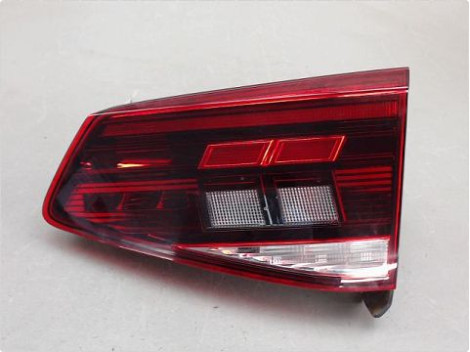 FEU ARRIERE INTERIEUR DROIT VOLKSWAGEN PASSAT