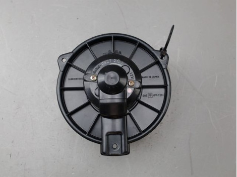 MOTEUR VENTILATEUR CHAUFFAGE TOYOTA YARIS