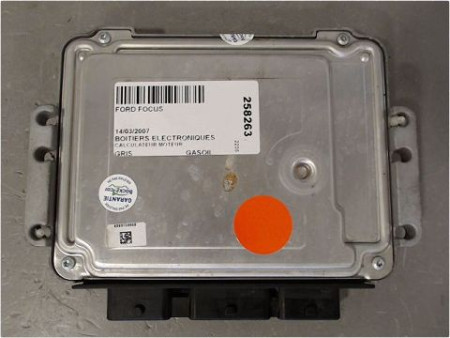 CALCULATEUR MOTEUR FORD FOCUS