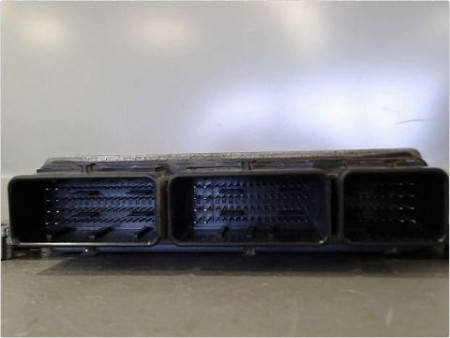 CALCULATEUR MOTEUR RENAULT CLIO