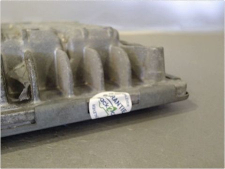 CALCULATEUR MOTEUR RENAULT CLIO