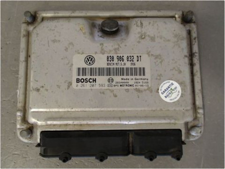 CALCULATEUR MOTEUR VOLKSWAGEN POLO