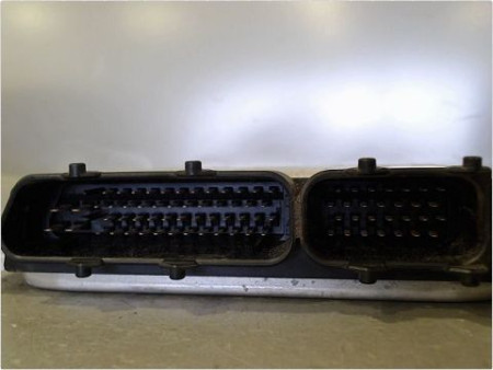 CALCULATEUR MOTEUR VOLKSWAGEN POLO