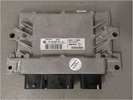 CALCULATEUR MOTEUR DACIA SANDERO