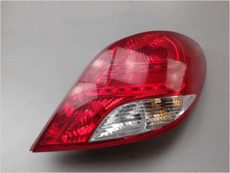 FEU ARRIERE DROIT PEUGEOT 207
