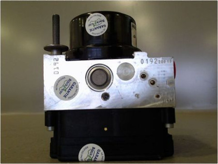 UNITE HYDRAULIQUE ABS TOYOTA YARIS