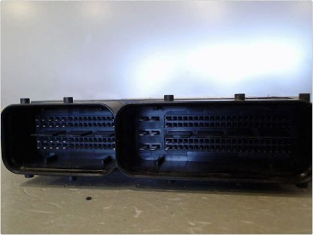 CALCULATEUR MOTEUR VOLKSWAGEN SCIROCCO