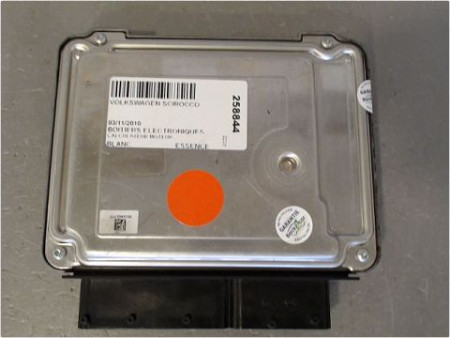 CALCULATEUR MOTEUR VOLKSWAGEN SCIROCCO