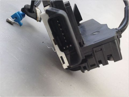 SYSTEME CONDAMNATION AVANT GAUCHE CITROEN C4