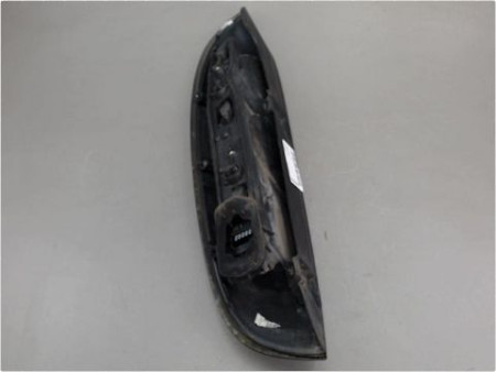 FEU ARRIERE DROIT OPEL CORSA