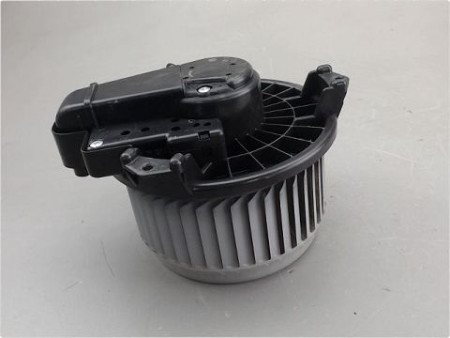 MOTEUR VENTILATEUR CHAUFFAGE TOYOTA YARIS