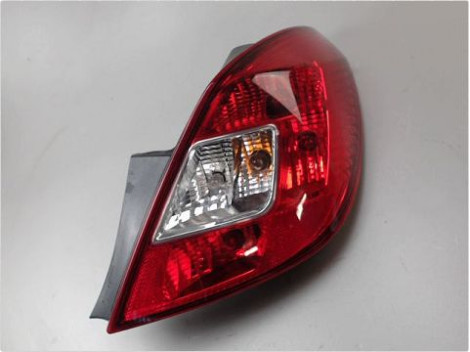 FEU ARRIERE DROIT OPEL CORSA