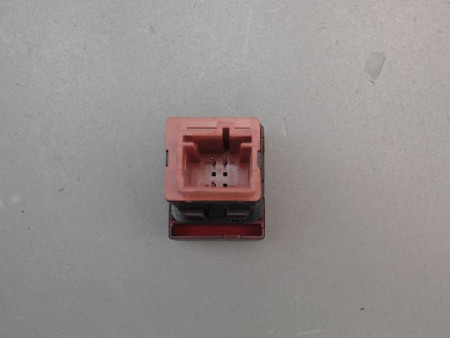 BOUTON DE WARNING PEUGEOT 3008