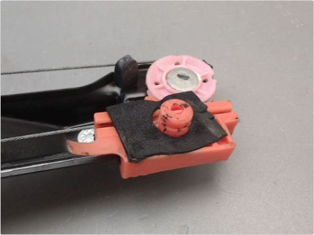 MECANISME LEVE-GLACE AVANT DROIT FIAT PUNTO