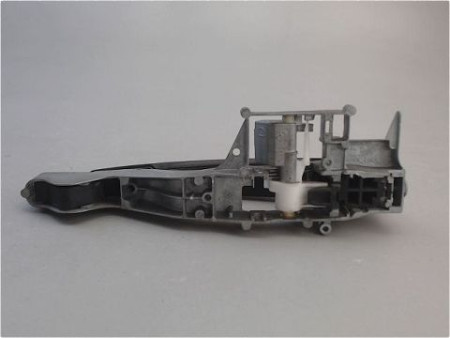 POIGNEE EXTERIEURE PORTE ARRIERE DROIT PEUGEOT 207