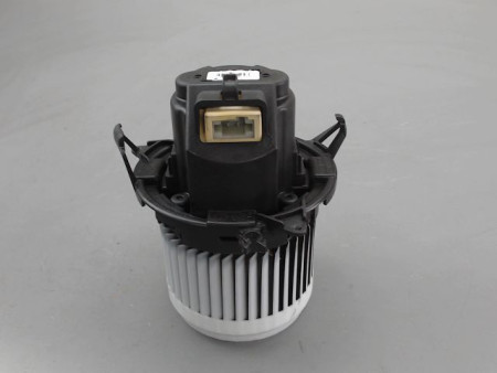 MOTEUR VENTILATEUR CHAUFFAGE RENAULT CLIO