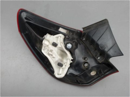 FEU ARRIERE DROIT OPEL ASTRA