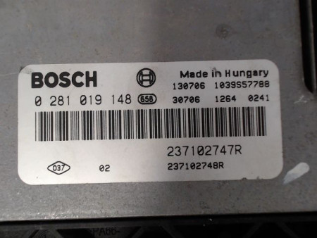 CALCULATEUR MOTEUR RENAULT CLIO