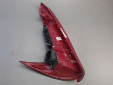 FEU ARRIERE DROIT PEUGEOT 206