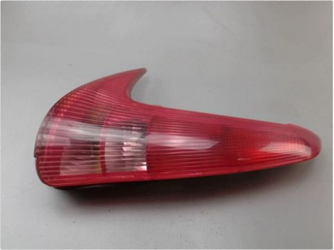 FEU ARRIERE GAUCHE  PEUGEOT 206