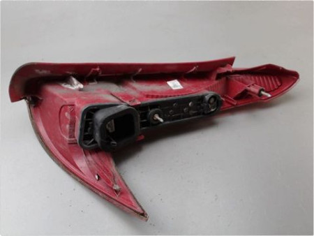 FEU ARRIERE GAUCHE  PEUGEOT 206