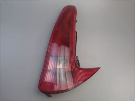FEU ARRIERE DROIT PEUGEOT 206