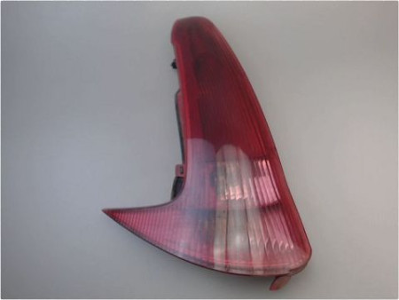 FEU ARRIERE GAUCHE  PEUGEOT 206