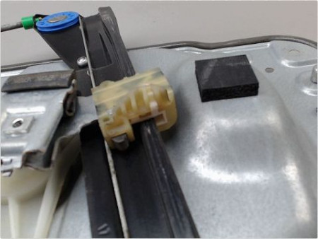 MECANISME LEVE-GLACE AVANT DROIT VOLKSWAGEN POLO