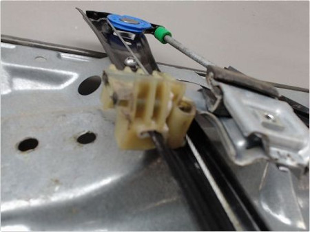 MECANISME LEVE-GLACE AVANT DROIT VOLKSWAGEN POLO