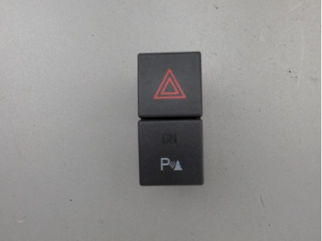 BOUTON DE WARNING FORD FOCUS