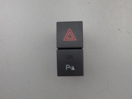BOUTON DE WARNING FORD FOCUS