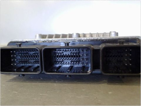 CALCULATEUR MOTEUR PEUGEOT 407