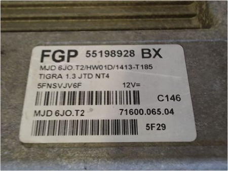 CALCULATEUR MOTEUR OPEL TIGRA