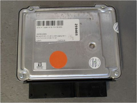 CALCULATEUR MOTEUR VOLKSWAGEN TOURAN