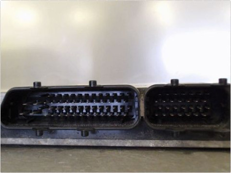 CALCULATEUR MOTEUR VOLKSWAGEN GOLF