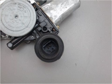 MECANISME LEVE-GLACE ARRIERE DROIT TOYOTA RAV4