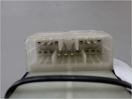 COMMANDE LEVE-GLACE PORTE AVG OPEL AGILA
