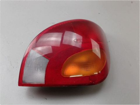 FEU ARRIERE DROIT FORD FIESTA