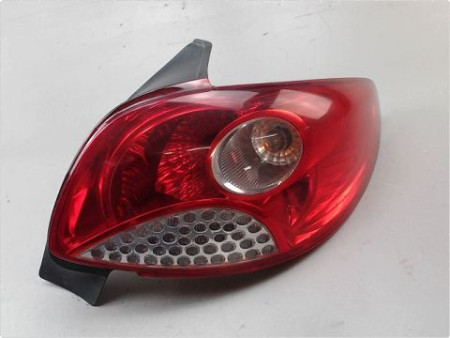 FEU ARRIERE DROIT PEUGEOT 206