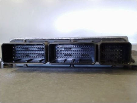 CALCULATEUR MOTEUR RENAULT MEGANE