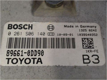 CALCULATEUR MOTEUR TOYOTA YARIS