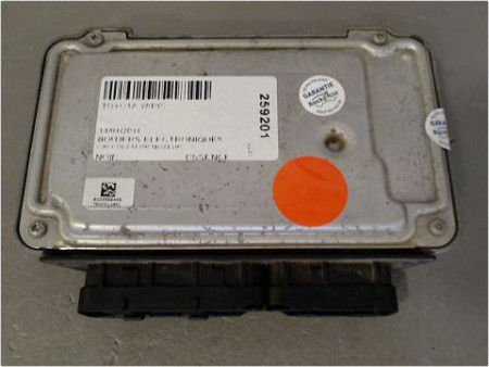 CALCULATEUR MOTEUR TOYOTA YARIS
