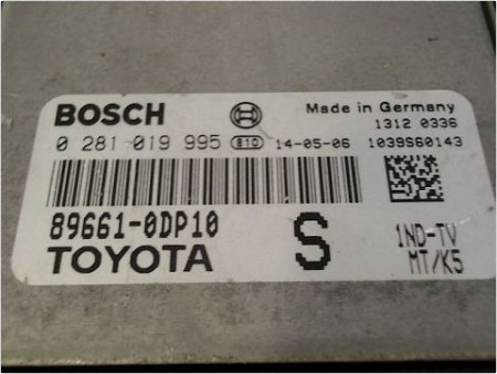 CALCULATEUR MOTEUR TOYOTA YARIS