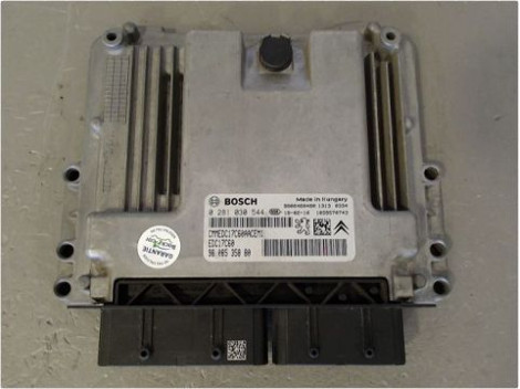 CALCULATEUR MOTEUR PEUGEOT 208