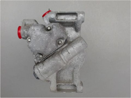 COMPRESSEUR AIR CONDITIONNE TOYOTA YARIS