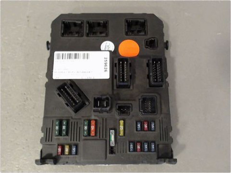 BOITIER GESTION HABITACLE PEUGEOT 206
