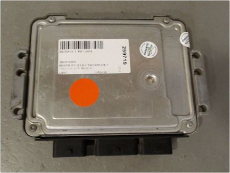 CALCULATEUR MOTEUR RENAULT MEGANE