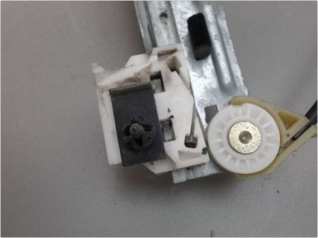 MECANISME LEVE-GLACE AVANT DROIT CITROEN C4